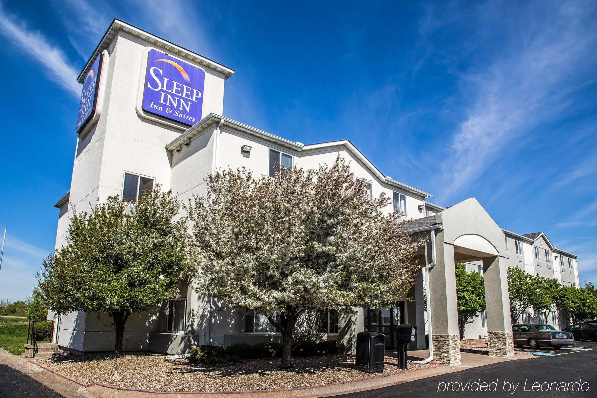 Sleep Inn & Suites Davenport - Quad Cities Exterior photo